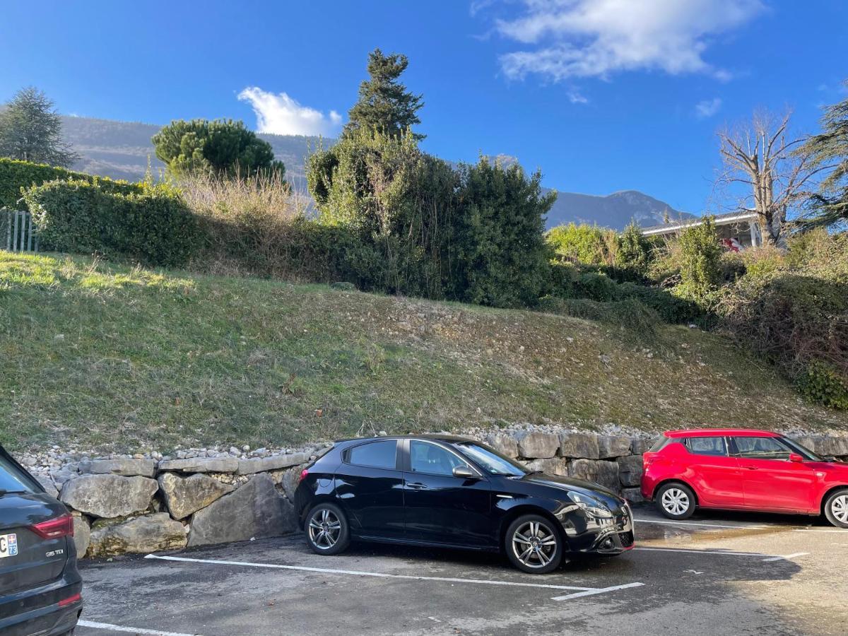 Camp De Base Sur Le Lac Du Bourget 勒伯吉特杜拉克 外观 照片